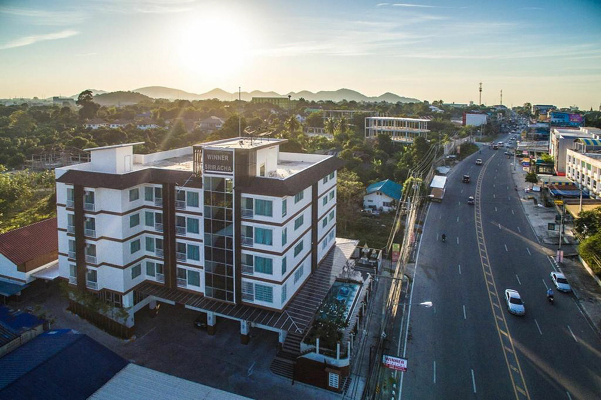 Winner Sriracha Serviced Apartment Si Racha Zewnętrze zdjęcie